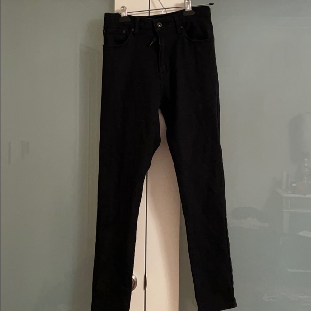 Uni Qlo jet black soft denim
